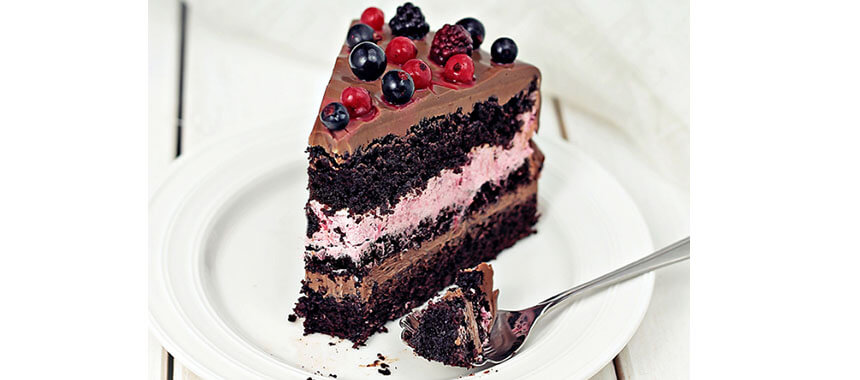 Reteta Chocolate Berry Cake